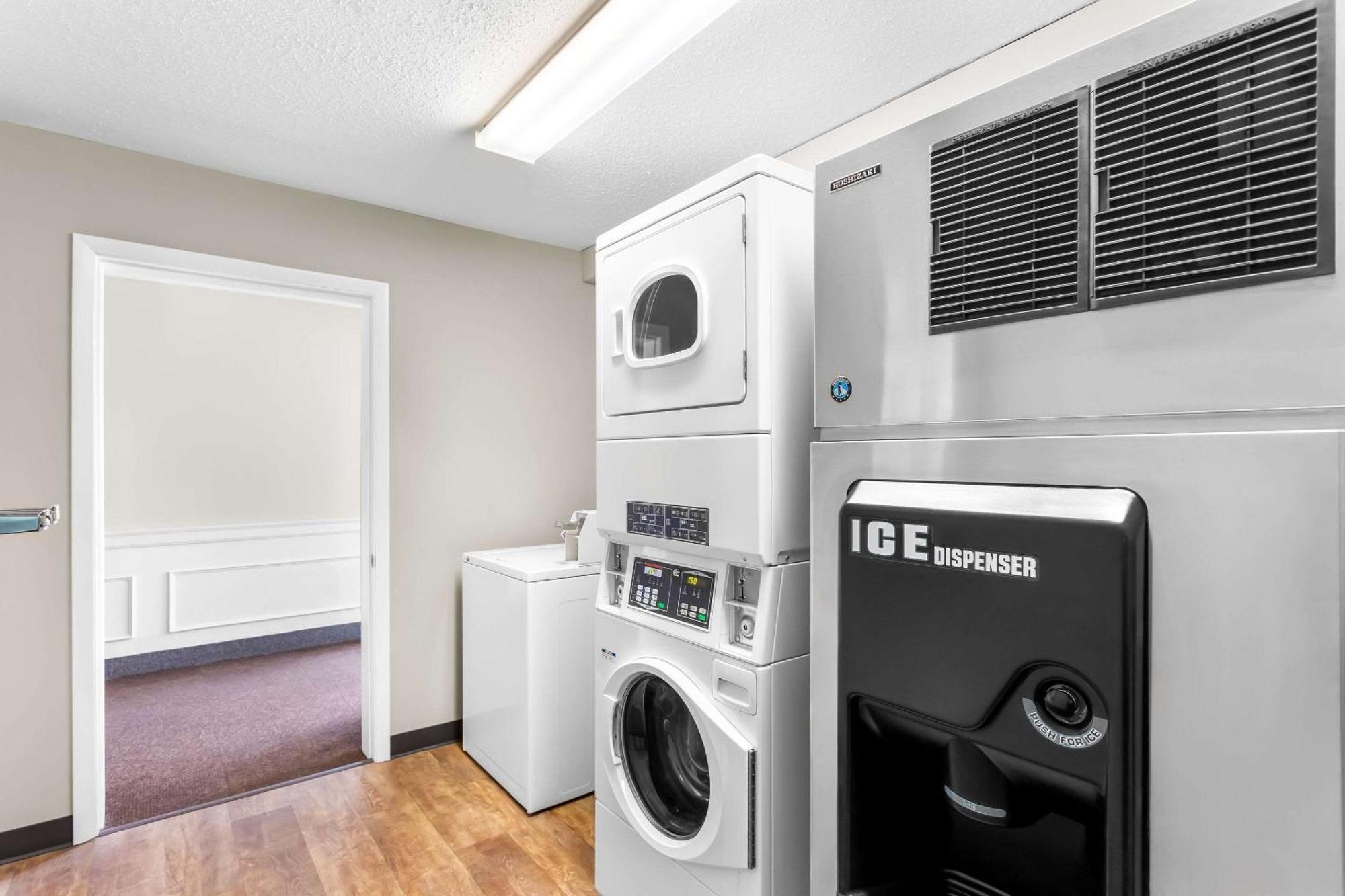 Quality Inn & Suites Gorham Extérieur photo