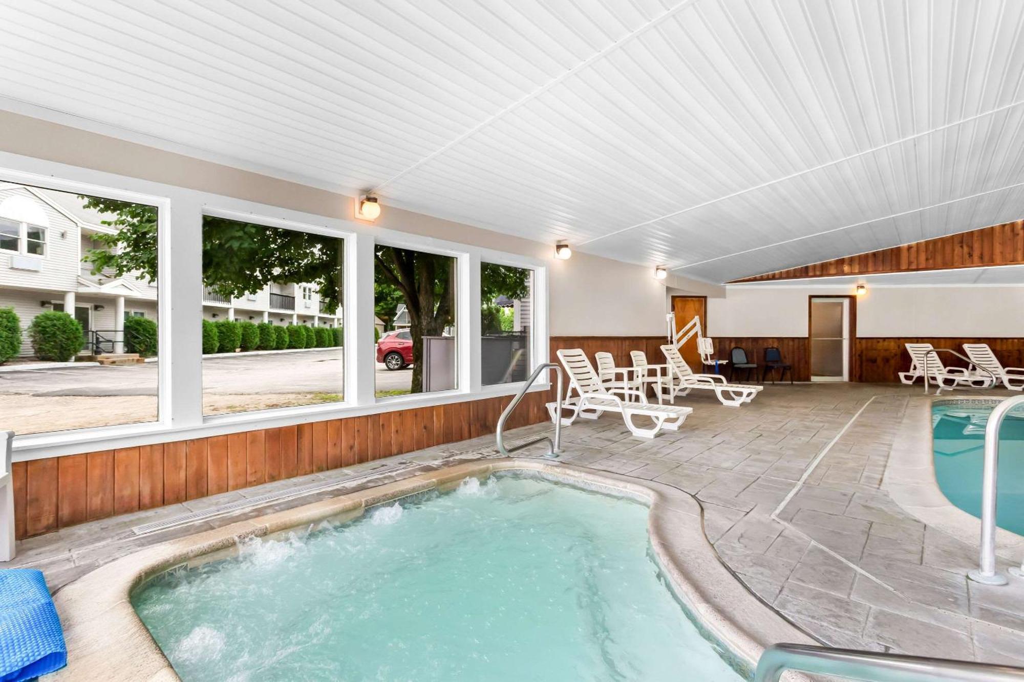 Quality Inn & Suites Gorham Extérieur photo