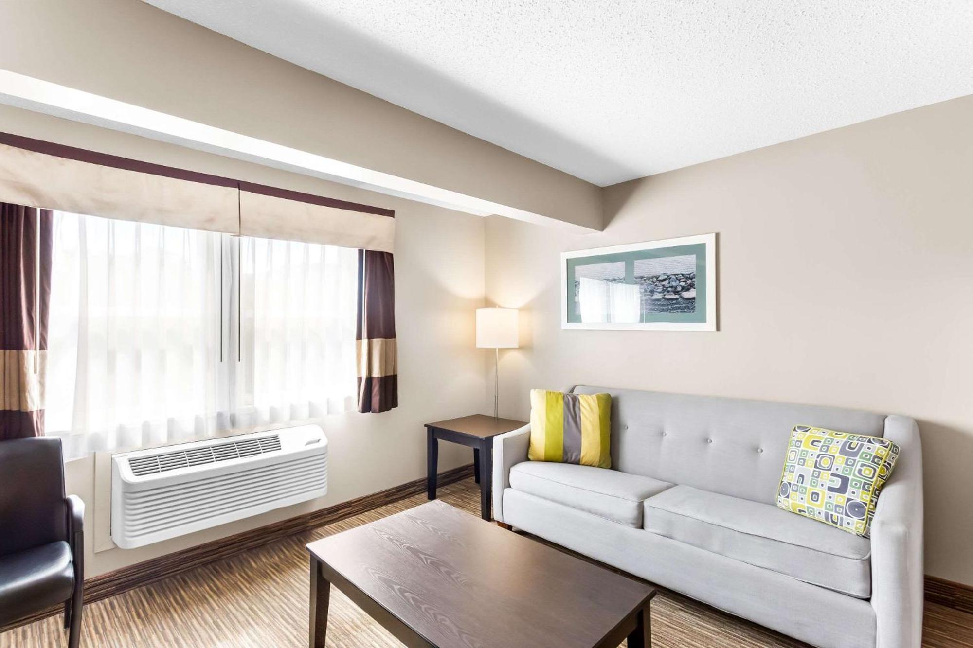 Quality Inn & Suites Gorham Extérieur photo
