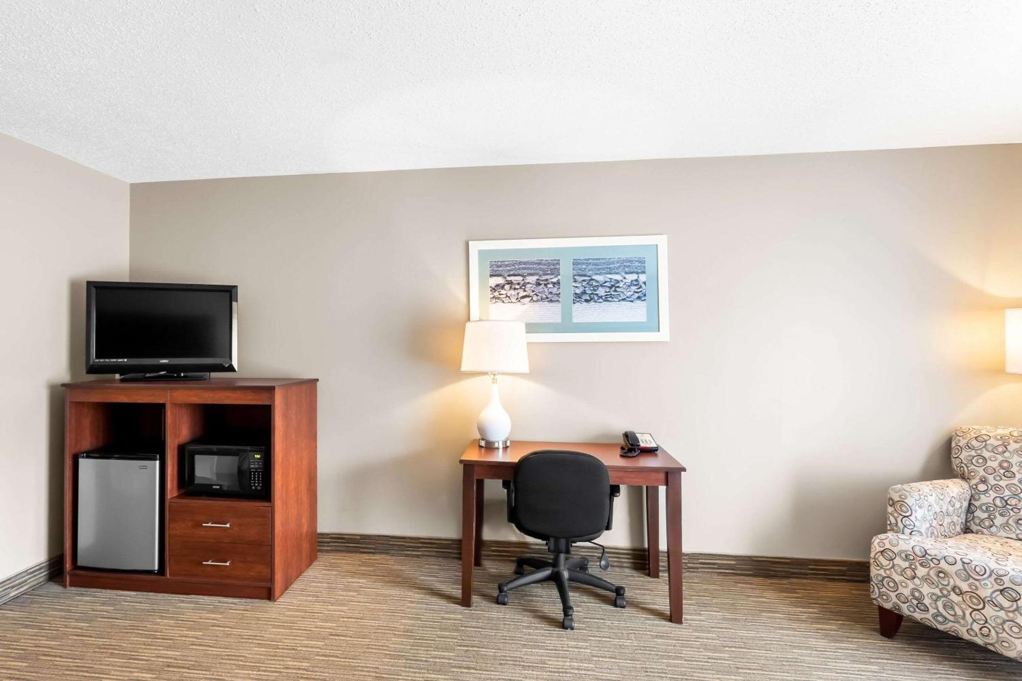 Quality Inn & Suites Gorham Extérieur photo